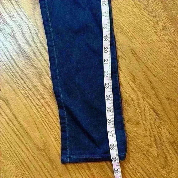 AG Prima Dark Blue Mid Rise Cigarette Women's Jeans Size 26R 29" inseam 8" rise - Picture 2 of 8